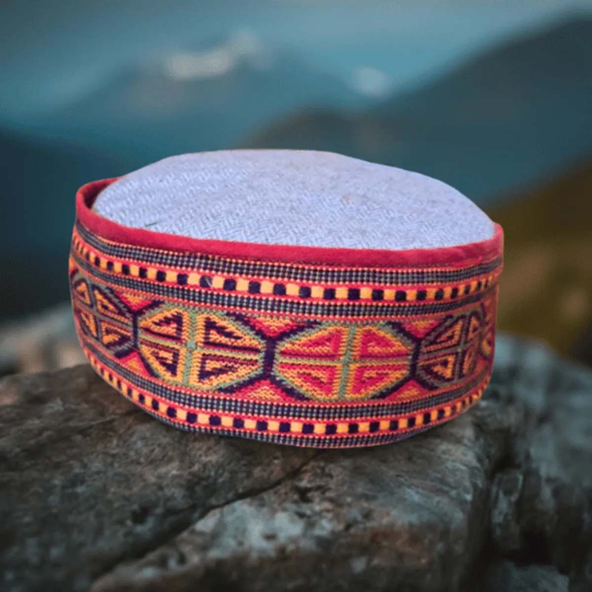 Tweed folding Himachali topi